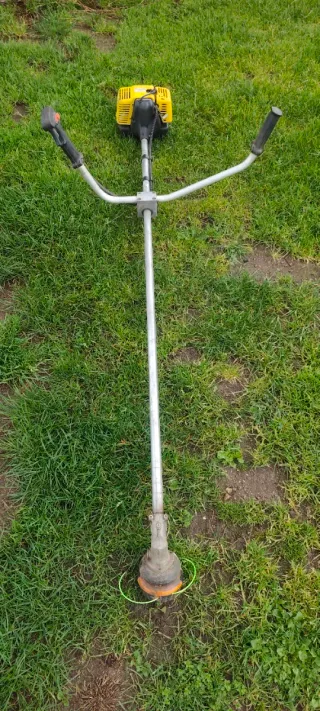 Desbrozadora McCulloch Amarilla