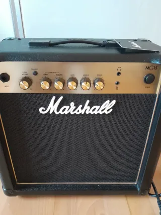 Amplificador Marshall MG15G Negro