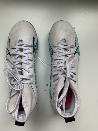 Botas Futbol infantil NIKE Mercurial Talla 32