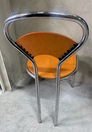 Juego de 4 sillas de madera y metal