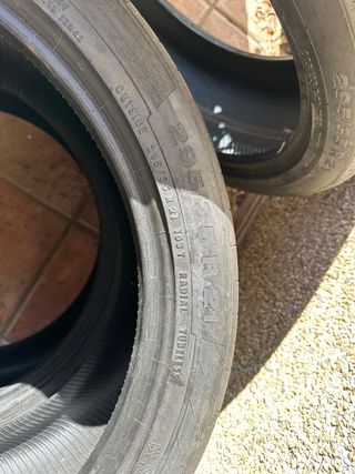 Neumaticos continental contisport