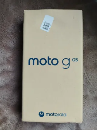 Móvil Motorola Moto G05  Color Fusia