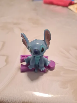 Figura Stitch Kinder Colección