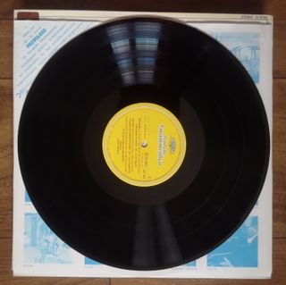 Disco de vinilo de música clásica eslava