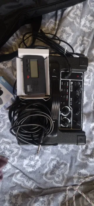 Guitarra Eléctrica Ashton y complementos