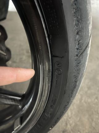 Llantas de Fibra de Carbono Moto