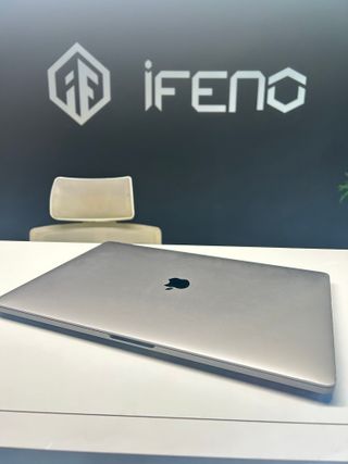 MacBook Pro 16" i7 16GB 512GB – Garantía 2 Años