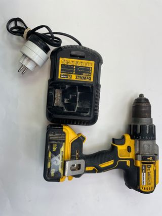 Taladro A Bateria DeWalt Dcd996