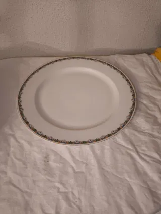 Juego de fuente, bandeja y 3 platos