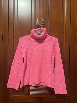 Jersey rosa cuello alto
