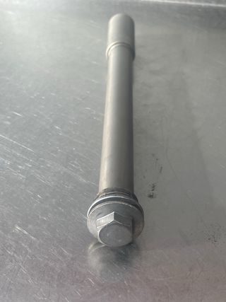 Eje Rueda Delantera BMW G310R 2017