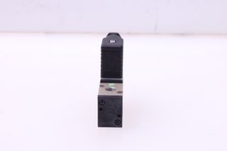 Electroválvula CKD 3PA210-06G-B-3-DC24V