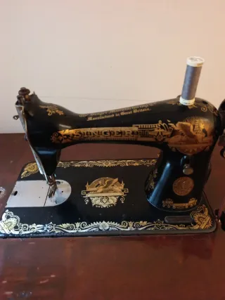 Máquina de coser Singer antigua