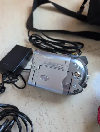 Cámara de video Canon graba en DVD