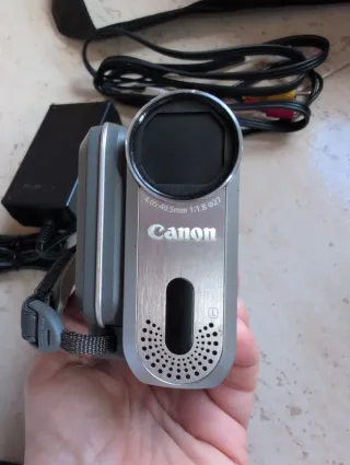 Cámara de video Canon graba en DVD