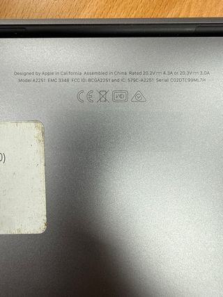 MacBook Pro 13 512GB 16GB i5 A2251