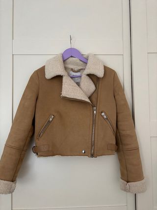 Chaqueta Bershka efecto ante forrada