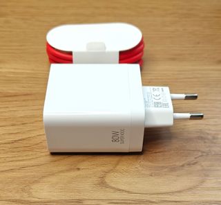 Cargador OnePlus OPPO compartible 80W Super VOOC