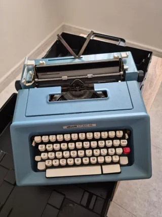 Olivetti Studio 46 Máquina de Escribir Azul