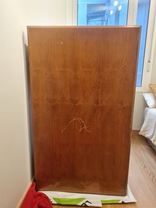 Mesa de escritorio de madera