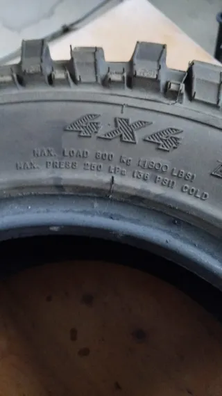 NEUMATICOS/RUEDAS Suzuki 4x4 195/80 R15