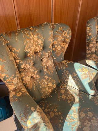 Sillones orejeros antiguos florales