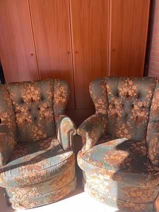 Sillones orejeros antiguos florales