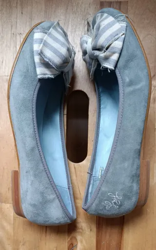 Bailarinas grises con lazo