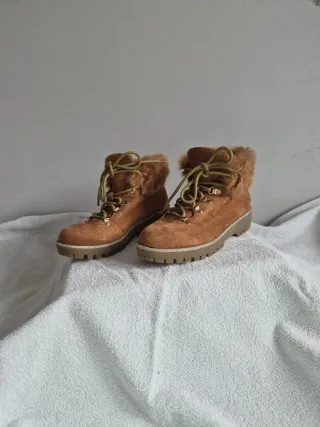 Botas Marrones con Cordones Talla 38