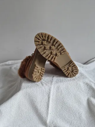 Botas Marrones con Cordones Talla 38