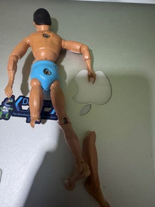 Madelman 2ª Gen. Pierna Derecha Rota