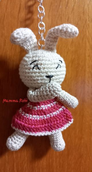 Portachiavi coniglietta uncinetto