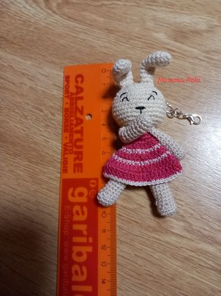 Portachiavi coniglietta uncinetto