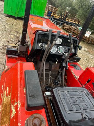 Tractor de Orugas Massey Ferguson