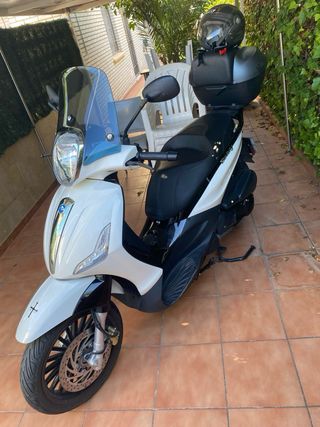 Piaggio Beverly 300cc Scooter Blanca