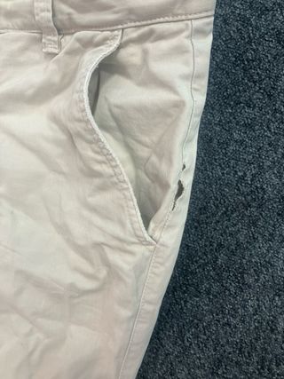 Pantalones chinos beige Scalpers