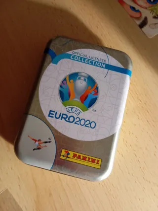 Caja de cromos EURO 2020 Panini (vacía)