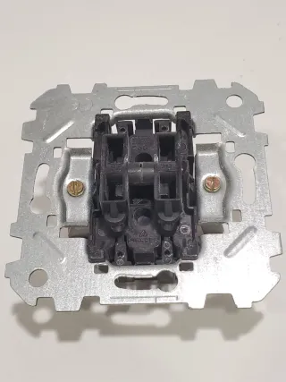 DOBLE INTERRUPTOR NIESSEN LISSA 5111 BA