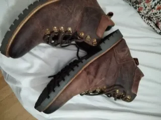 Botas de piel marrones