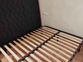 Somier metálico con láminas de madera