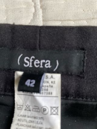 Falda negra talla 42