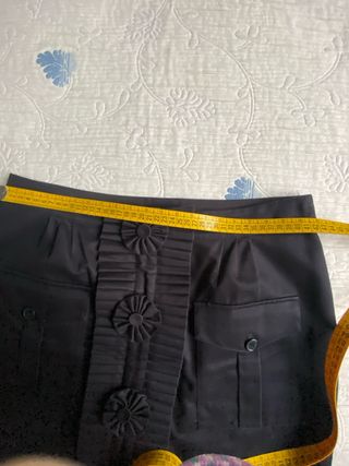 Falda negra talla 42