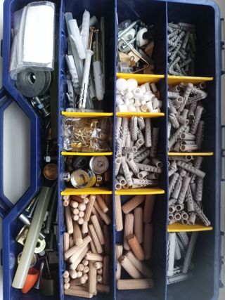 Caja de herramientas con accesorios