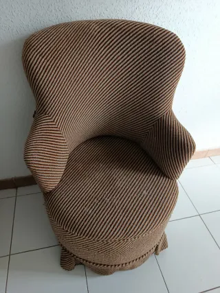 Sillón pequeño de tela
