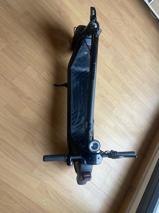 Patinete Eléctrico NIU Negro