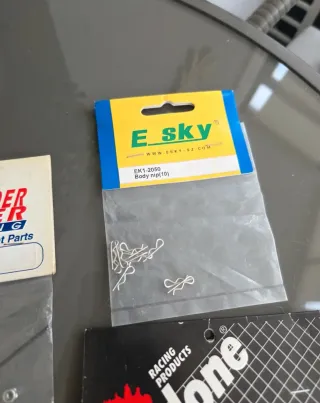 LOTE RC REPUESTOS VARIADOS NUEVOS