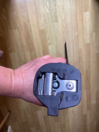 bandeja enrollable cortina cubremaletero VW Touran