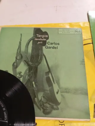 Lote 3 singles Carlos Gardel 1958