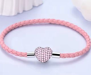 Pulsera rosa con corazón de strass