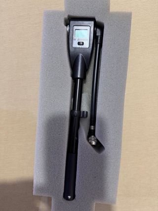 Bomba Presión Amortiguador Harley Davidson Digital